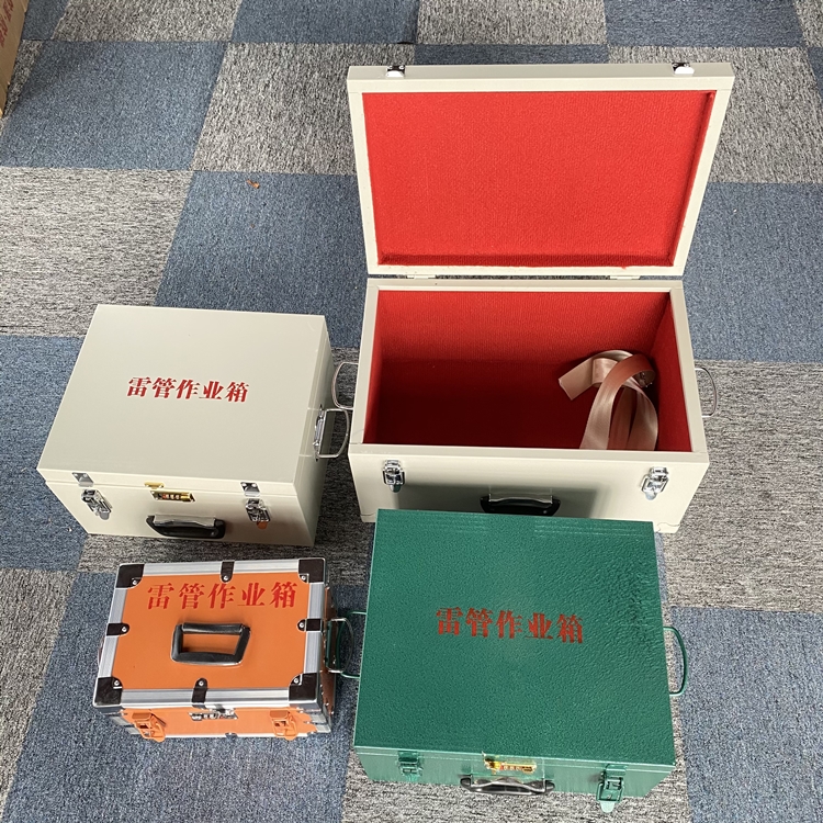 加茂镇爆破工程作业箱如何选择？玻璃钢与传统材质的全面对比